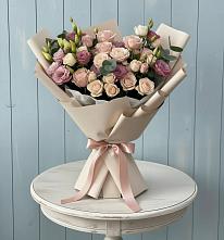 Букет цветов из:  Розы и Лизиантусы в Панковке