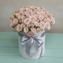 Цветочная композиция из Розы в шляпной коробке в Панковке