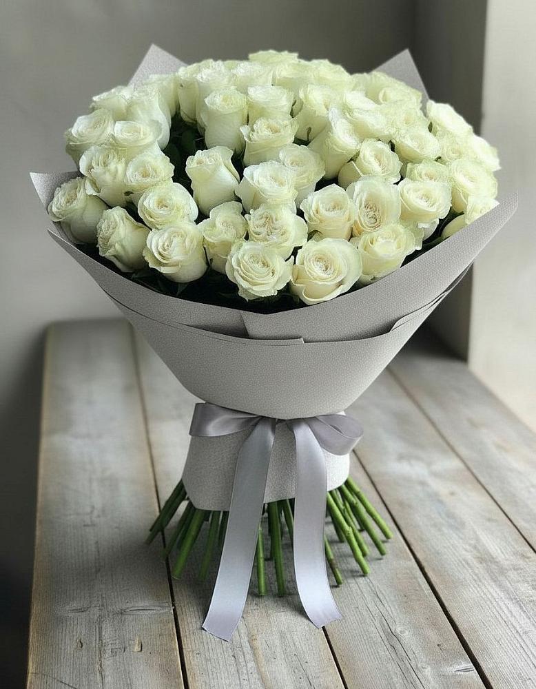 Букет 35 Белых роз в Панковке