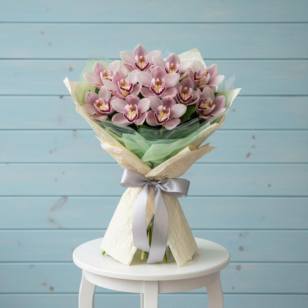 Букет цветов из: Орхидеи и Розы в Панковке