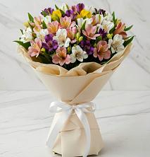 Букет цветов из:  Альстромерии в Панковке