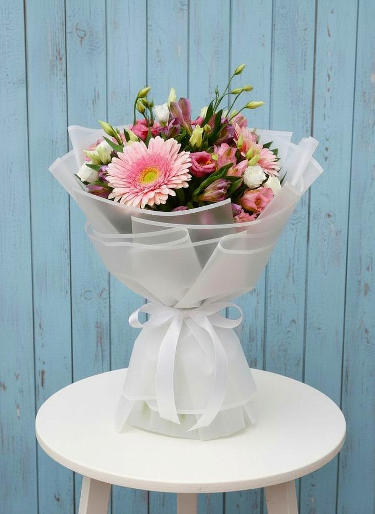 Букет цветов из: Герберы, Альстромерии и Лизиантусы в Панковке