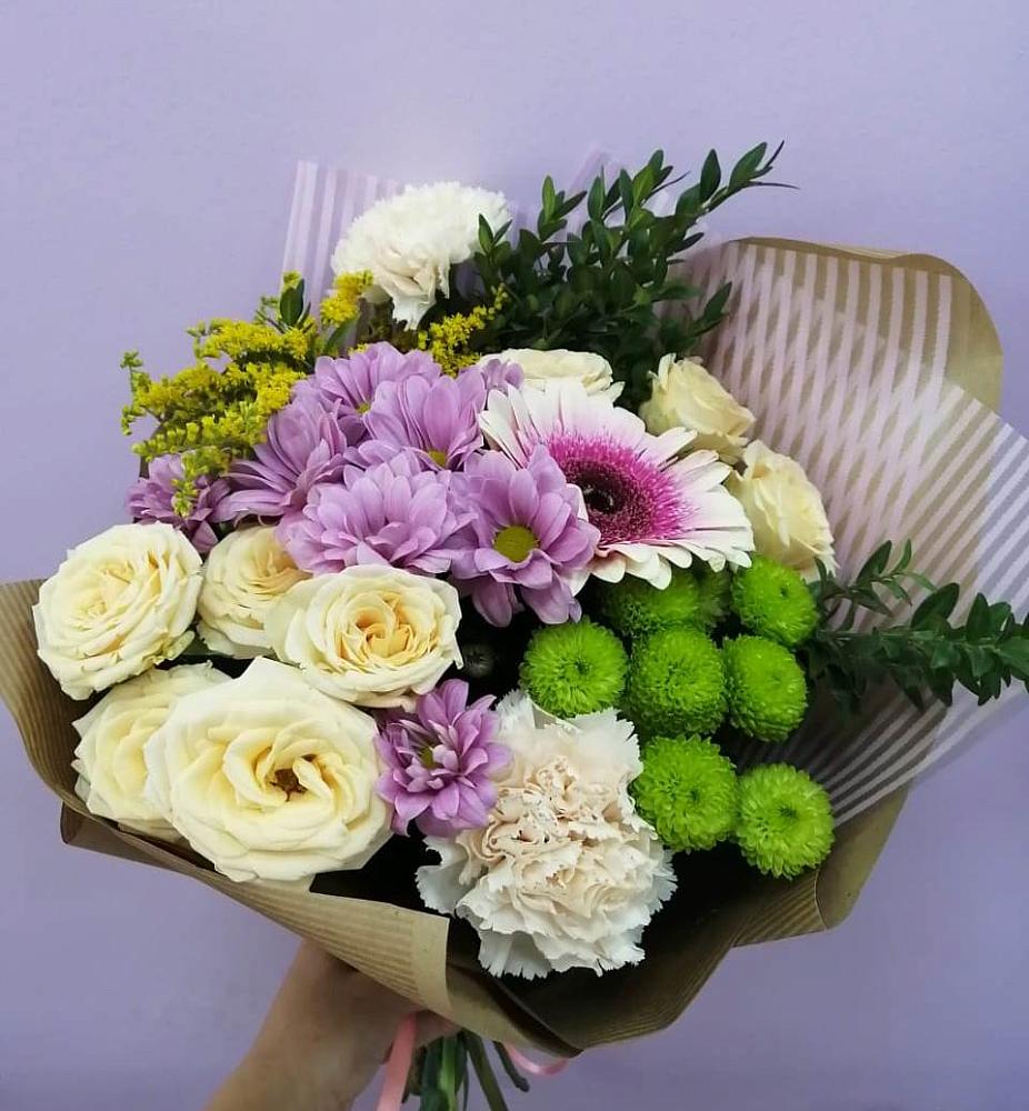 Букет цветов из: Хризантемы, Розы, Гвоздики и Герберы в Панковке