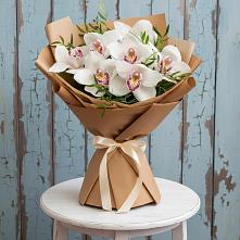 Букет цветов из:  Орхидеи и Розы #REPLACE_PRED# Панковке