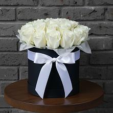 Цветочная композиция из Розы в шляпной коробке в Панковке